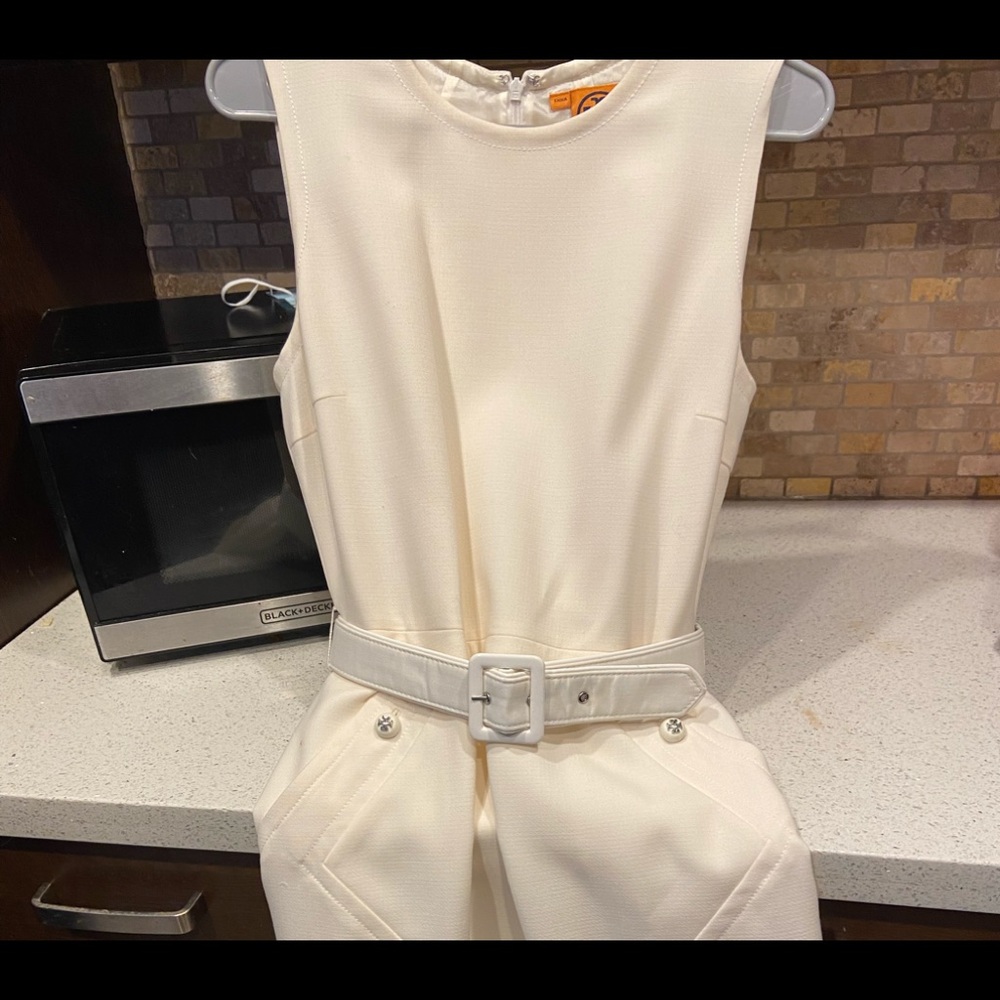 Size 10 NEVER BEEN WORN, Tory Burch classy dress.